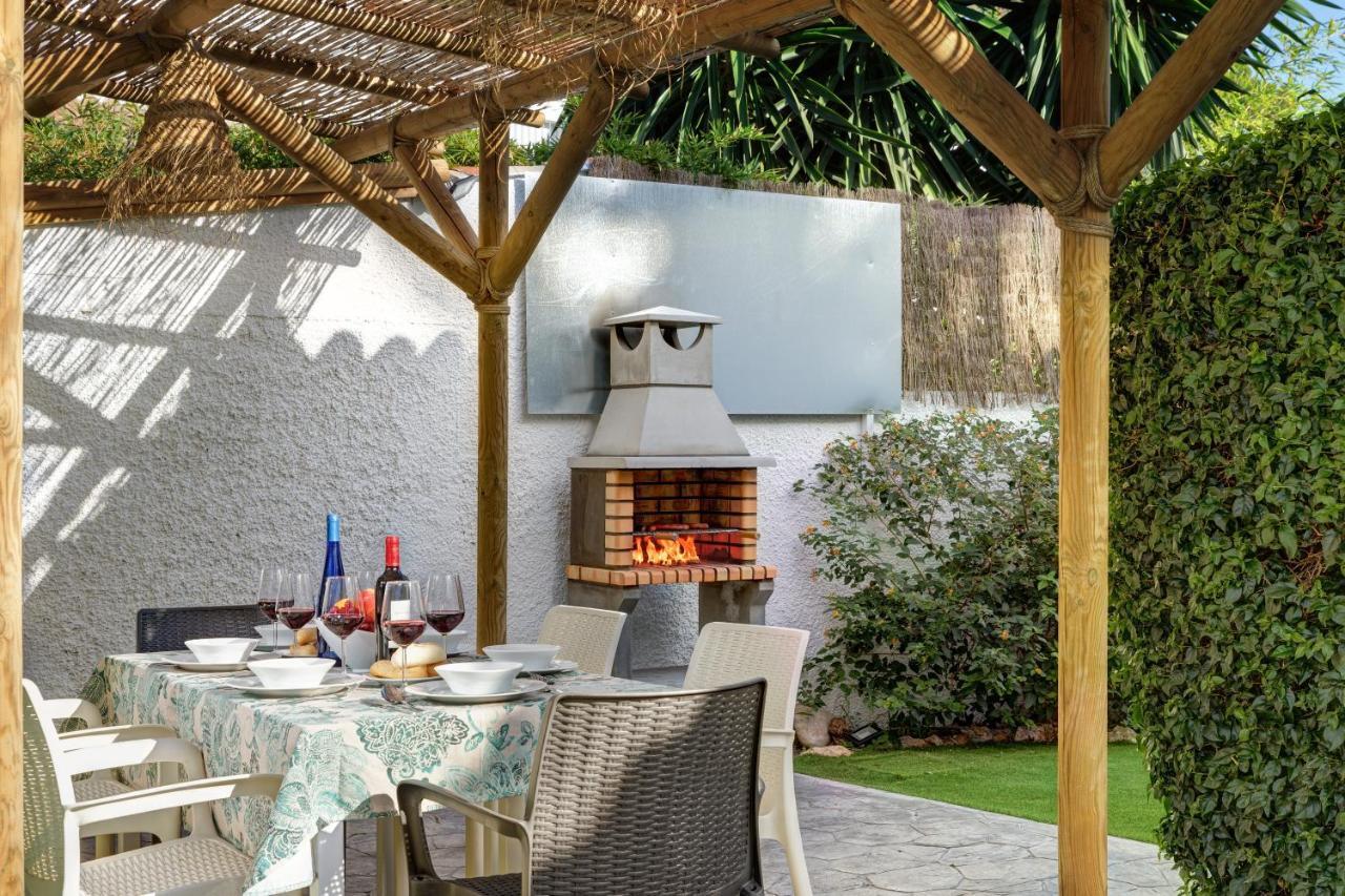 Villa Conchita By Seric,15' Walking To The Beach Torremolinos Buitenkant foto